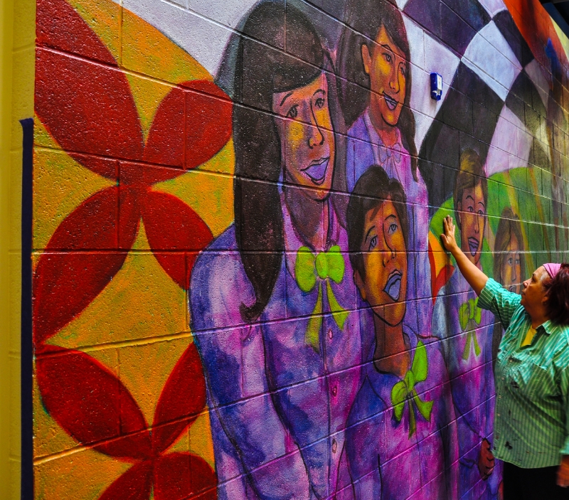 The mural, collaboratively created and painted by Kim Martinez and her students, honors the rich cultural heritage Esperanza Elementary School in West Valley City.